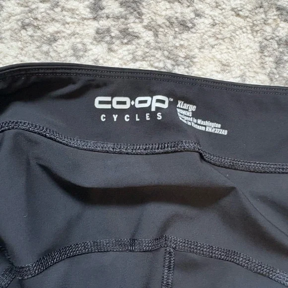 Co-op Black Cycling Capris XL - Picture 2 of 4